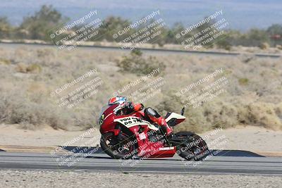 media/Dec-07-2025-CVMA (Sun) [[3e7d2de5dc]]/Race 9-Formula UL Shootout/